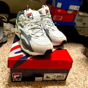 Men’s Filas Sz 11